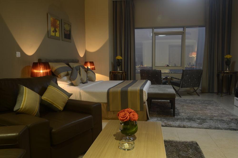 Magnum Hotel & Suites West Bay Doha Buitenkant foto