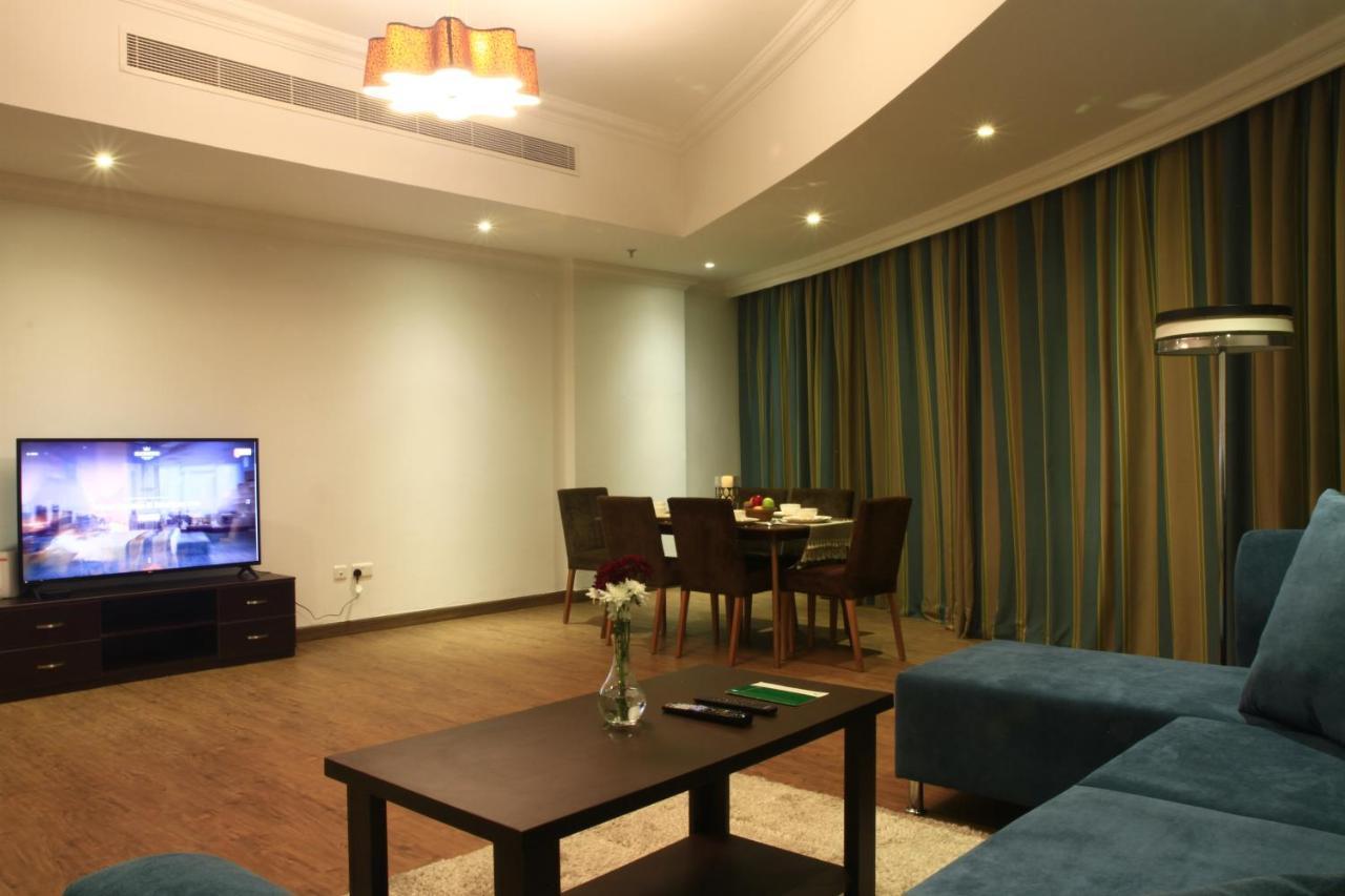 Magnum Hotel & Suites West Bay Doha Buitenkant foto