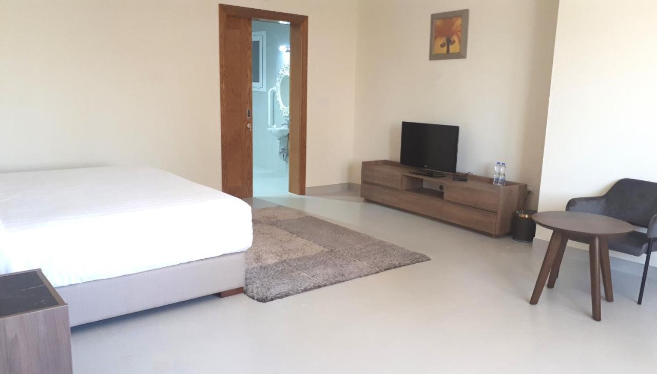 Magnum Hotel & Suites West Bay Doha Buitenkant foto