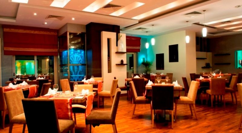 Magnum Hotel & Suites West Bay Doha Buitenkant foto